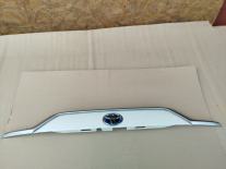 Накладка двери багажника toyota rav4 50 xa50 2018- задн. 