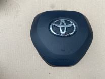 Подушка безопасности в руль toyota corolla e210  2018-  