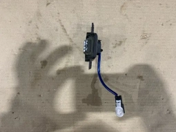 Кнопка открывания багажника toyota camry 70 xv70 2017-2023  