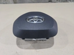 Подушка безопасности в руль toyota rav4 50 xa50 2018-  