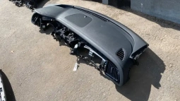 Торпедо Kia Stinger J5 2017-н.в.  