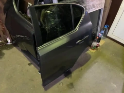 Дверь Lexus CT ZWA10L 2010-2022 Задн. Лев.