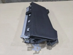 Подушка безопасности в колени toyota corolla e210  2018-  