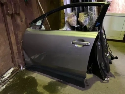 Дверь Toyota C-HR MAXH10, NGX10,50, ZGX10 2022 Перед. Лев.