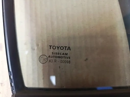 Форточка двери toyota corolla e210  2018- перед. прав.