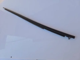 Бархотка двери toyota corolla e210  2020- перед. прав.