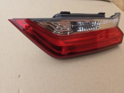 Фонарь в крышку багажника honda crv 5 rw 2020- задн. прав.