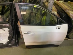 Дверь Toyota RAV4 50 XA50 2018-2023 Перед. Прав.