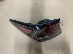 Фонарь Lexus GS 4 GRL16L AWL10L GRL15L GWL10L GRL11L ARL10L 2015- Задн. Лев.