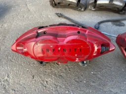 Суппорт тормозной Infiniti Q50 V37 2013- Перед. 