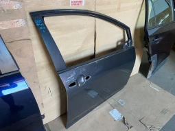 Дверь Toyota Prius 4 XW50 2015-2023 Перед. Прав.
