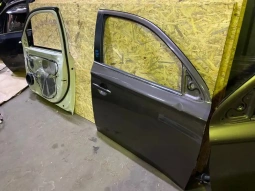 Дверь Mitsubishi Outlander 3 GF 2012- Перед. Прав.