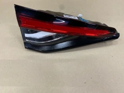 Фонарь в крышку багажника toyota corolla e210  2020- задн. лев.