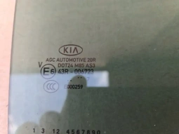 Стекло двери kia sportage ql 2015-2021 задн. прав.
