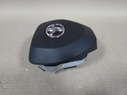Подушка безопасности в руль toyota corolla e210  2018-  