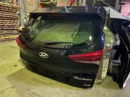 Крышка багажника Hyundai Tucson TL 2018 Задн. 