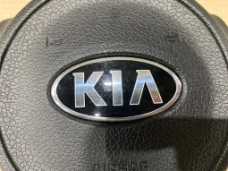 Подушка безопасности в руль kia stinger j5 2017-2023  