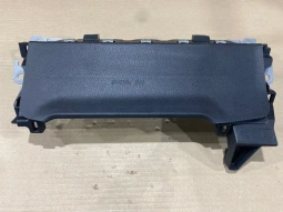 Подушка безопасности в колени toyota camry 70 xv70 2017-2023  