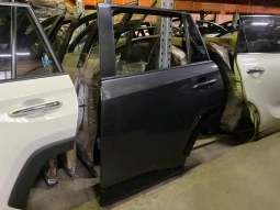 Дверь Toyota RAV4 50 XA50 2018-2023 Задн. Лев.
