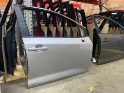 Дверь Toyota Corolla E210 MZEH12, NRE210, ZWE211 2019 Перед. Прав.